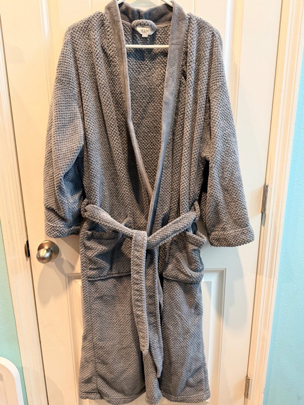 Ulta Beauty Gray Waffle-Texture Plush Bathrobe